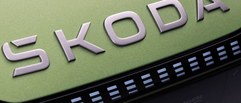 A Skoda está canalizando a Tesla com seu novo logotipo elétrico?