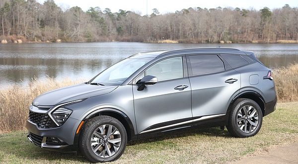 Como o Kia Sportage 2023 ensinou um noob híbrido a se sentir como uma criança novamente